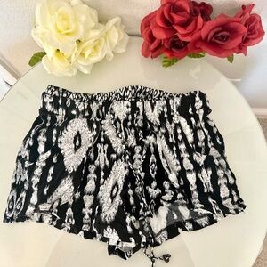 Draw Waistband Pattern Shorts